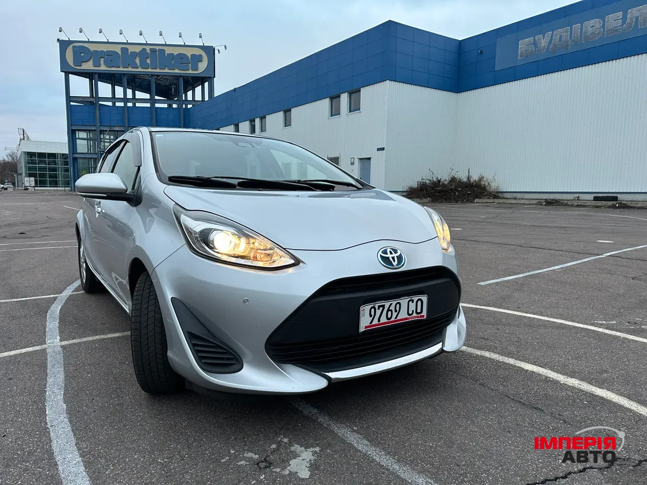 Toyota Aqua - фото 30