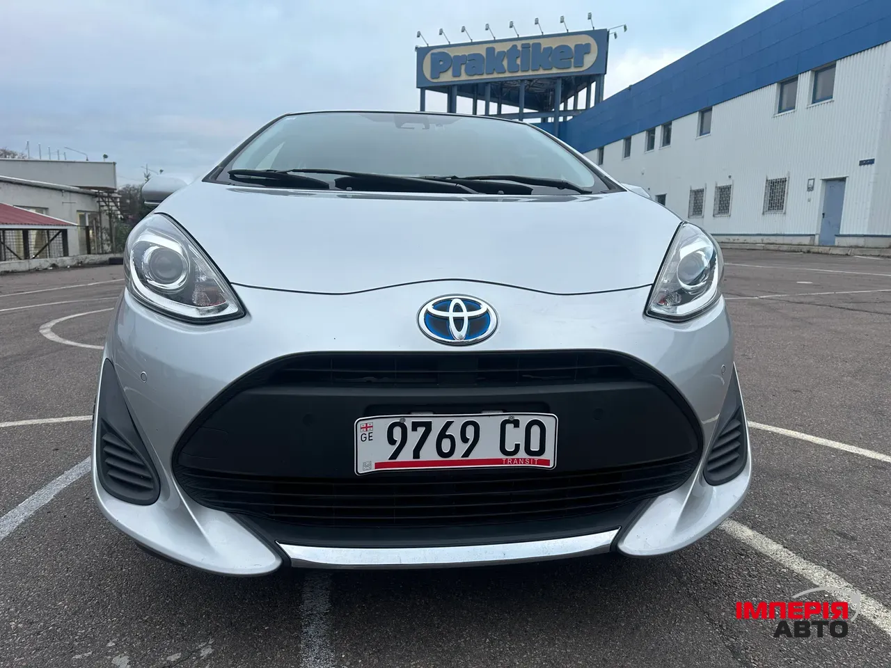 Toyota Aqua - фото 3