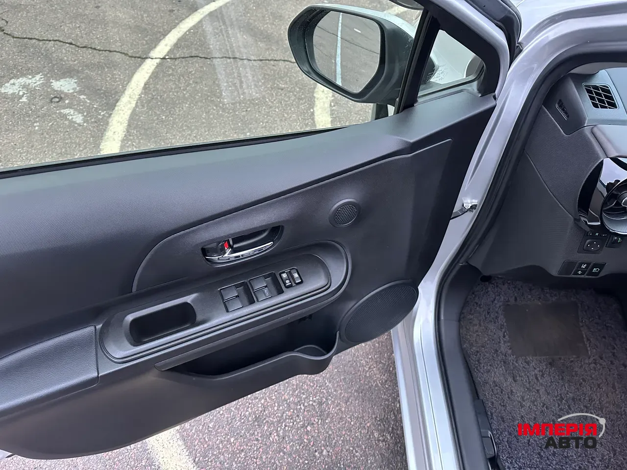 Toyota Aqua - фото 32