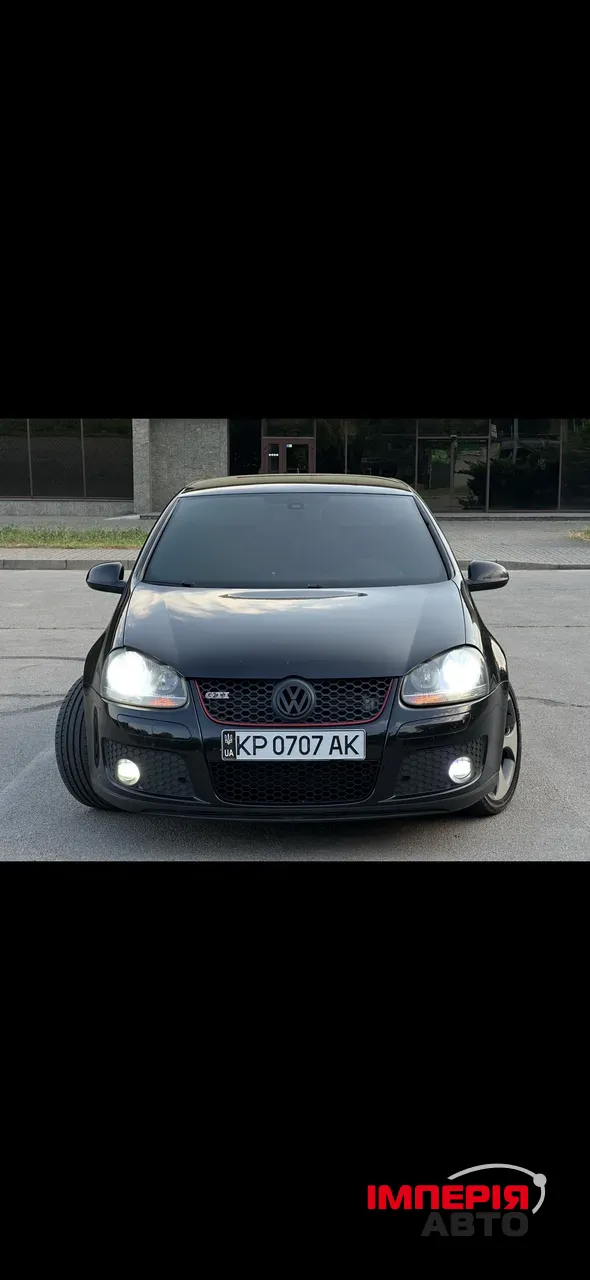 Volkswagen Golf GTI - фото 9