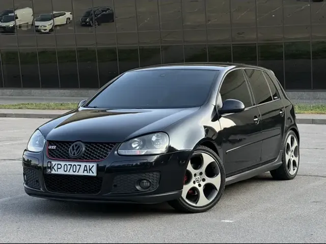 Volkswagen Golf GTI - фото 1