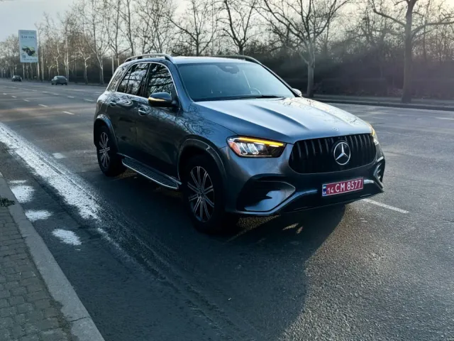 Mercedes-Benz GLE - фото 1