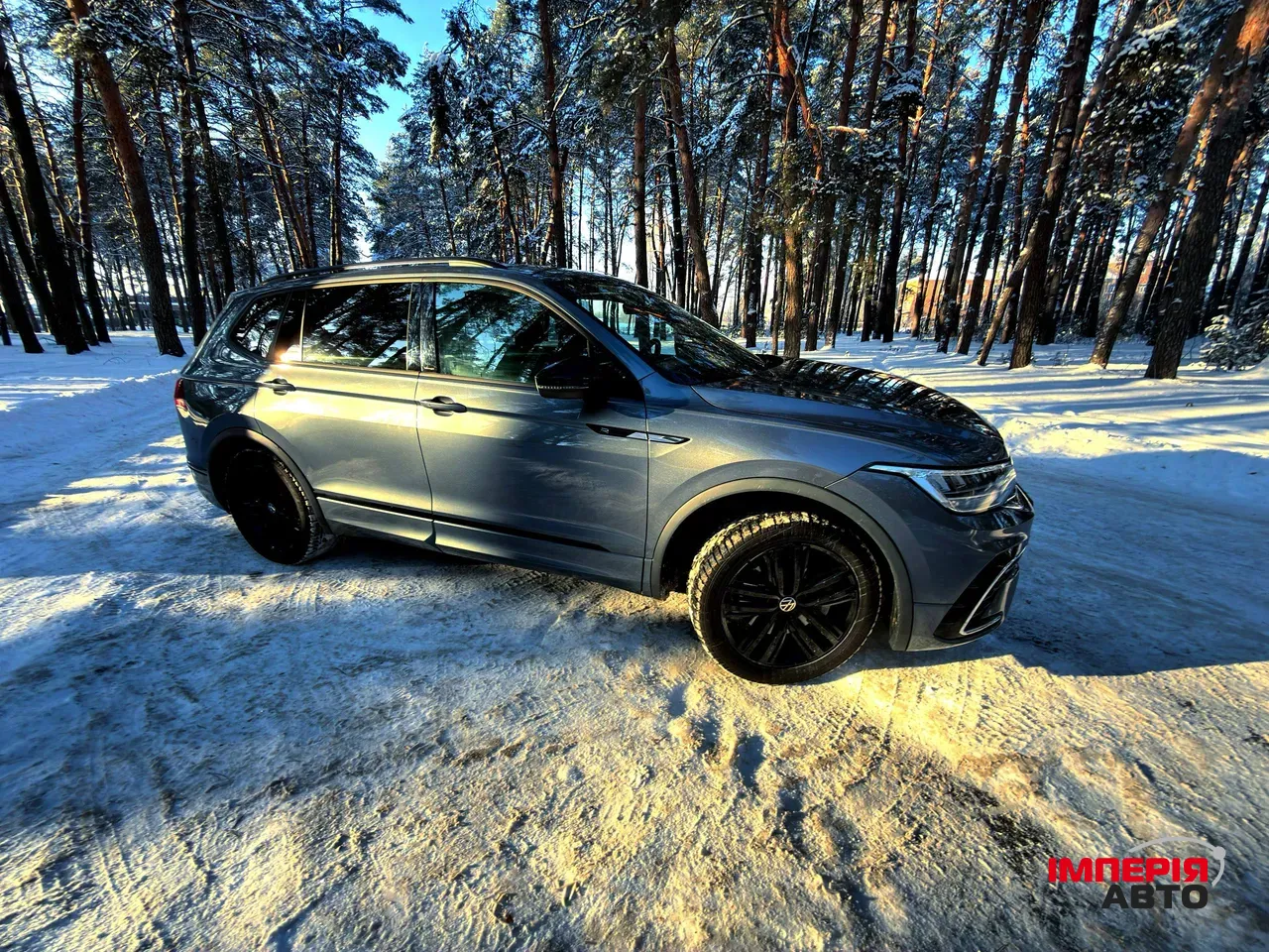 Volkswagen Tiguan - фото 8