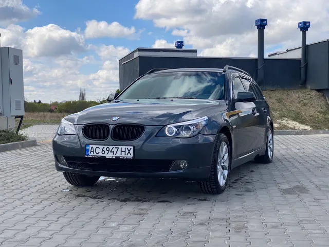 BMW 5 серії - фото 1