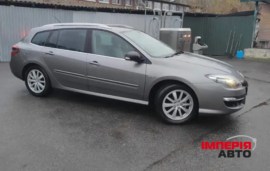 Renault Laguna - фото 1