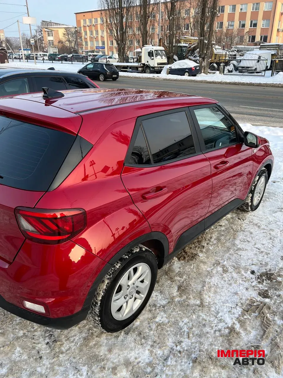 Hyundai Venue - фото 11