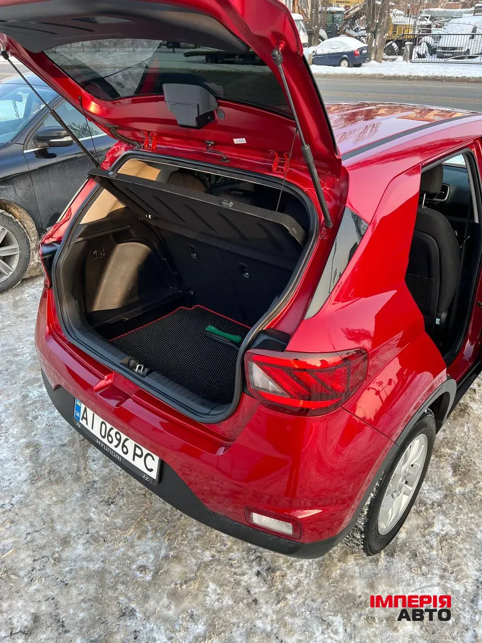 Hyundai Venue - фото 10