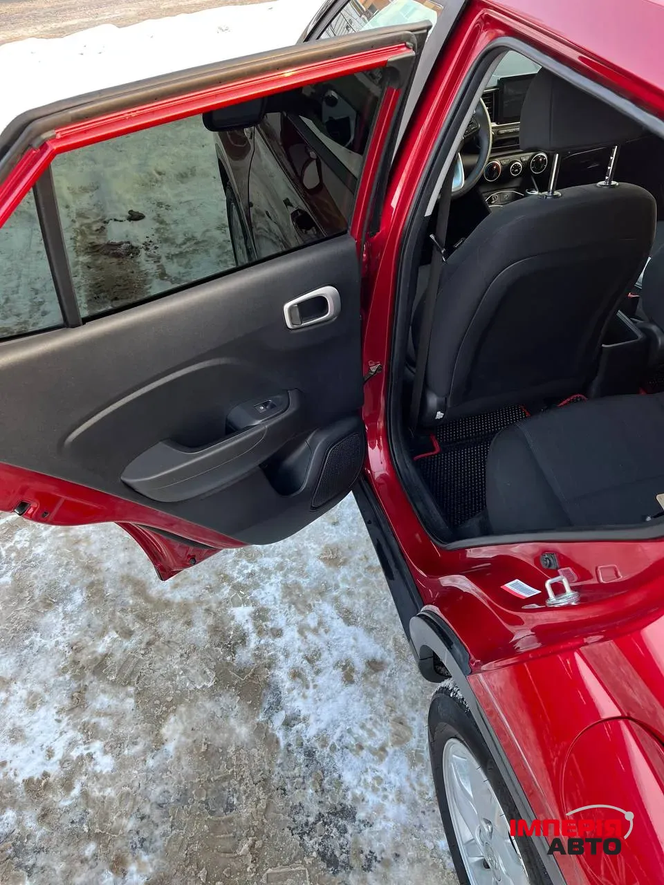 Hyundai Venue - фото 13