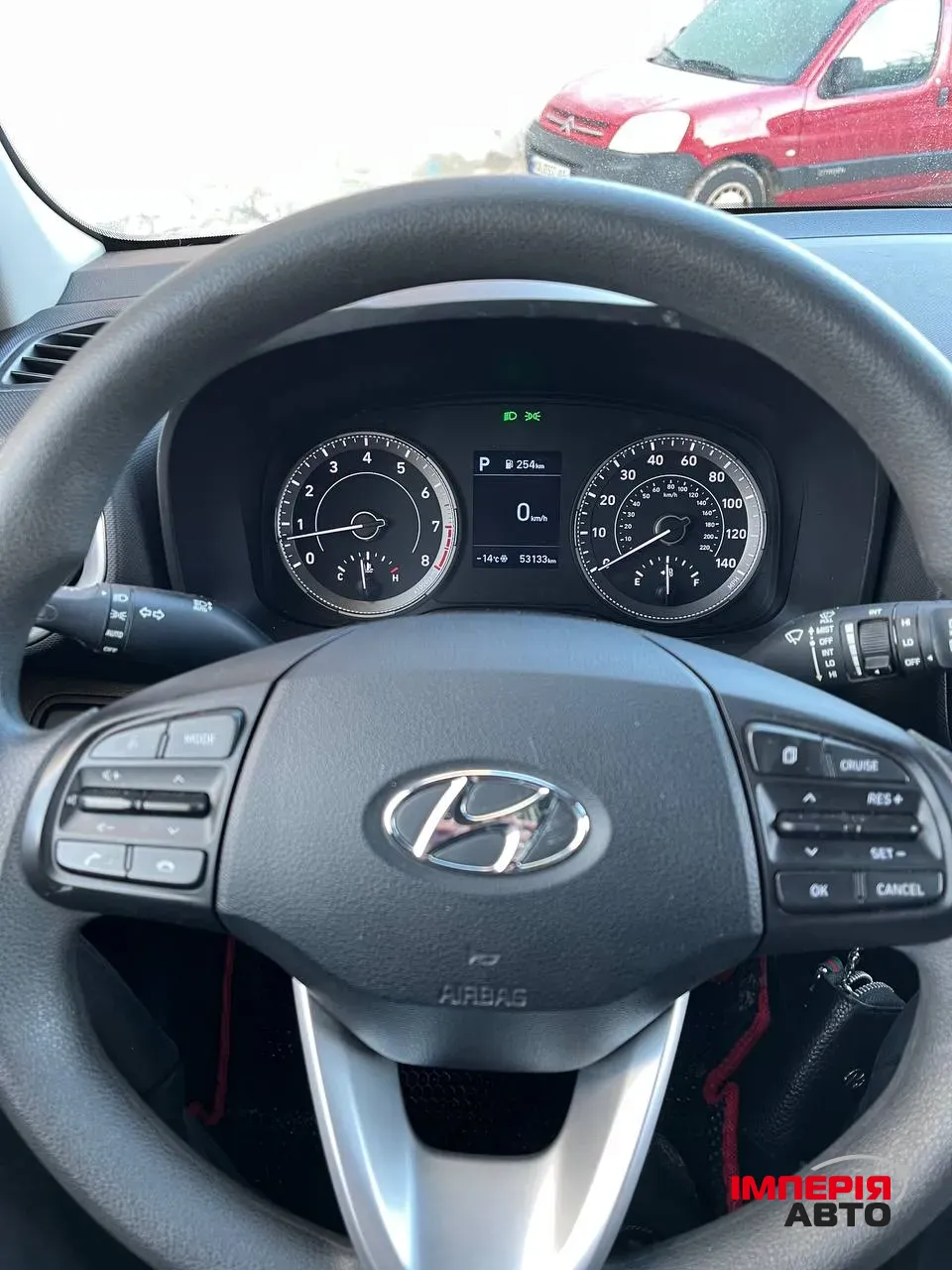 Hyundai Venue - фото 24