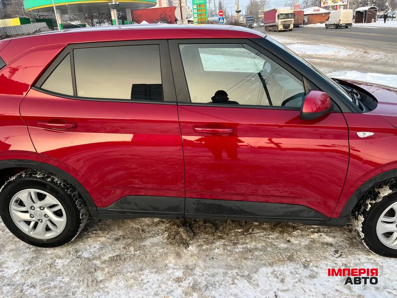 Hyundai Venue - фото 15