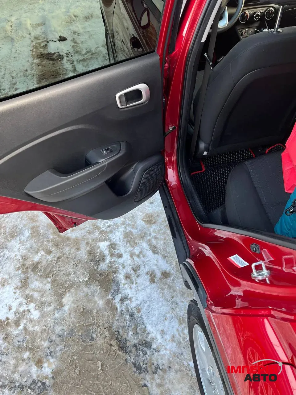 Hyundai Venue - фото 35