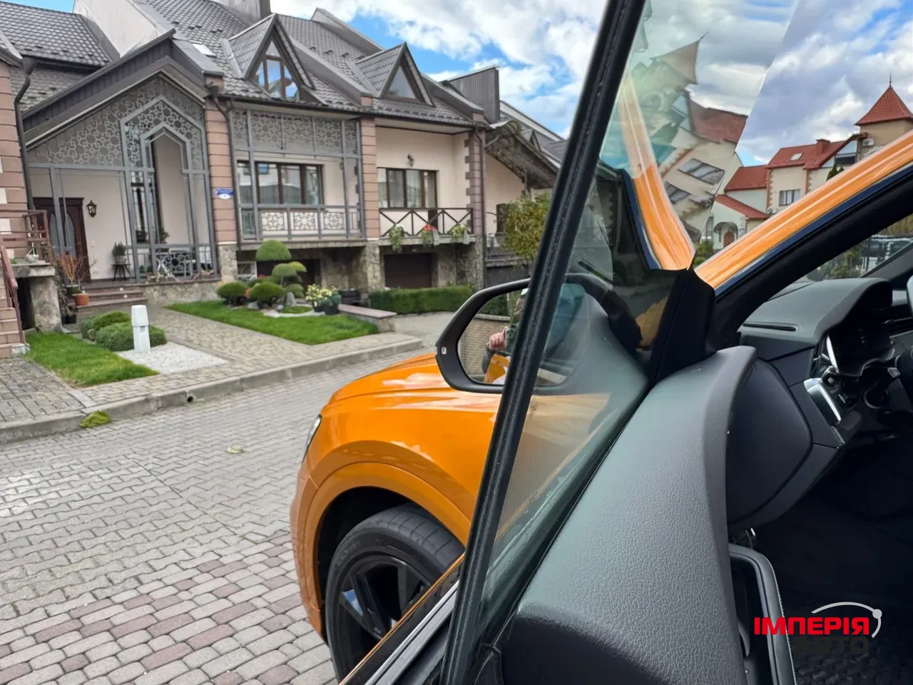 Audi Q8 - фото 17