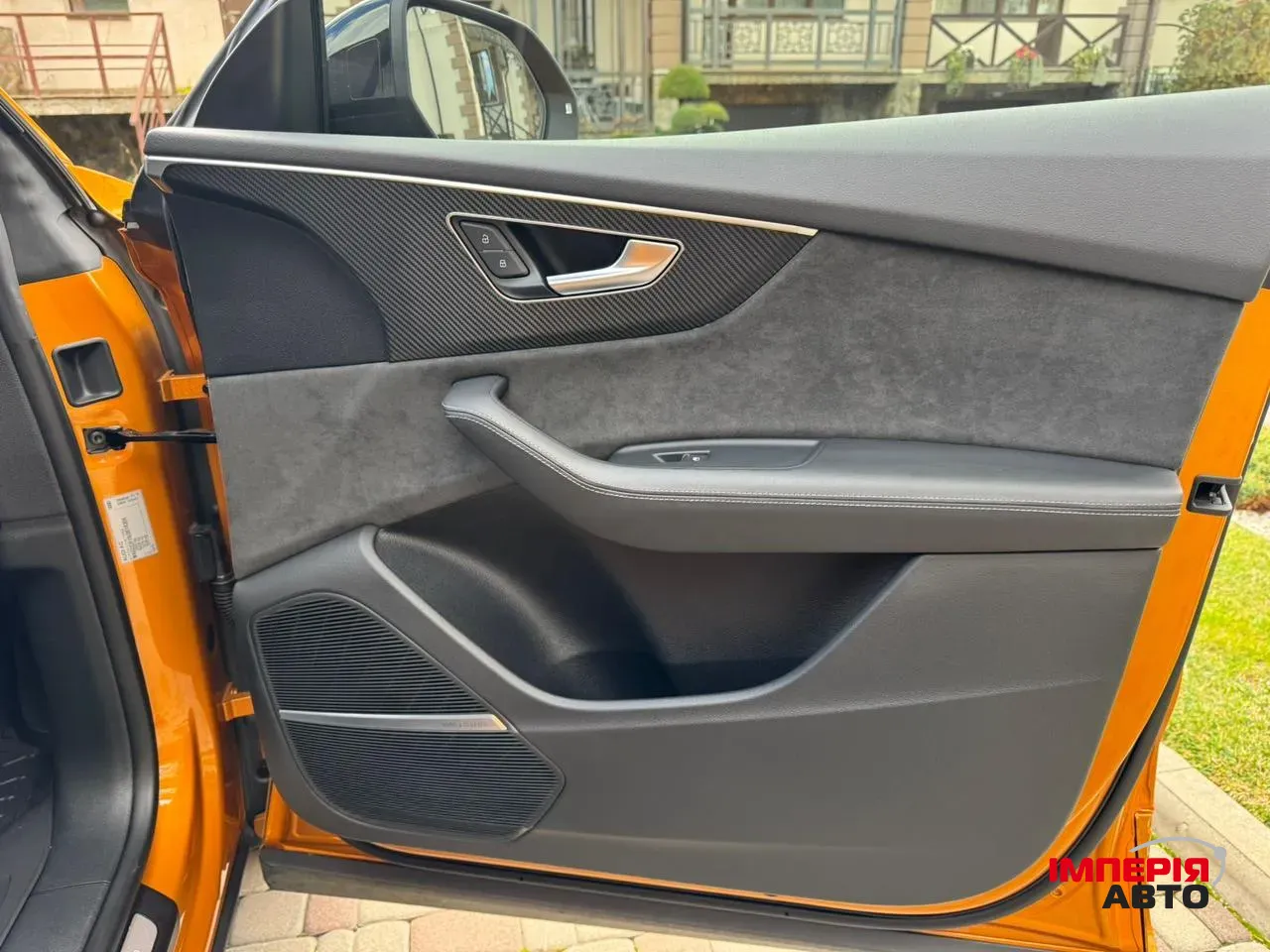 Audi Q8 - фото 45