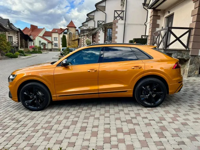 Audi Q8 - фото 3