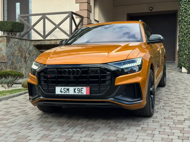 Audi Q8 - фото 1