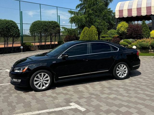 Volkswagen Passat (North America and China) 2012, Сарни, $9 300 - зображення 2