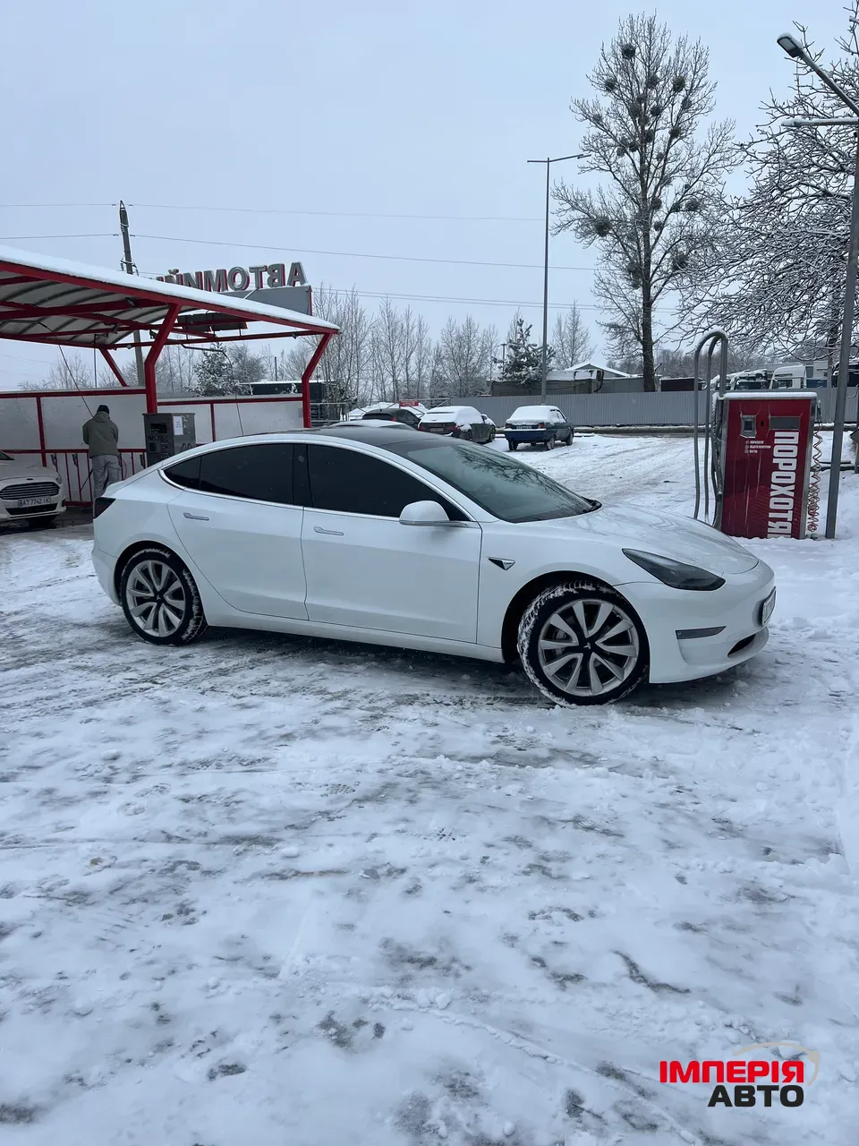 Tesla Model 3 - фото 7