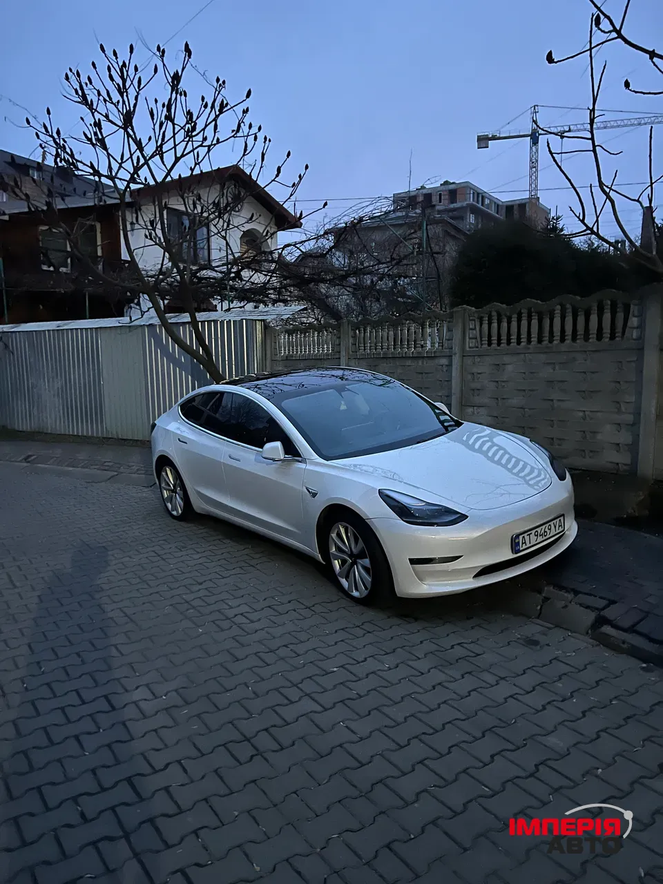 Tesla Model 3 - фото 1
