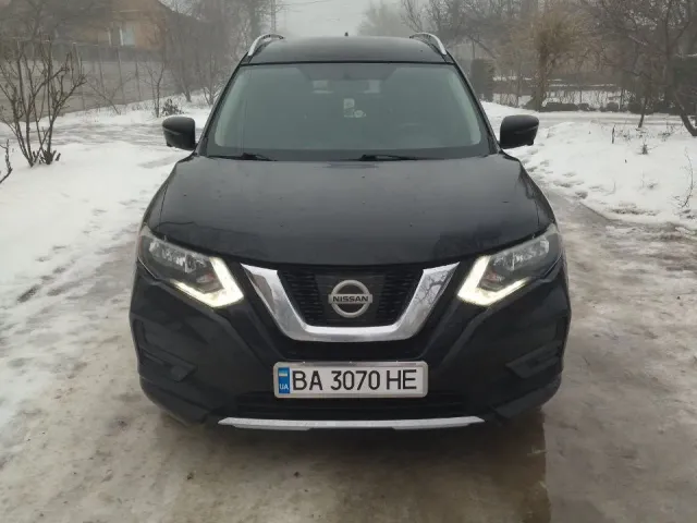 Nissan Rogue - фото 1