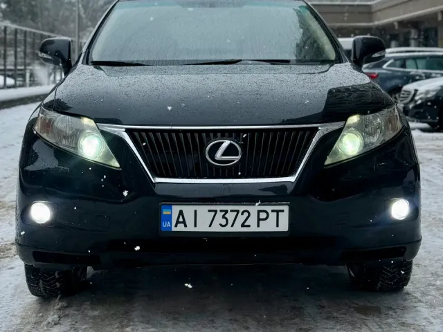 Lexus RX - фото 1