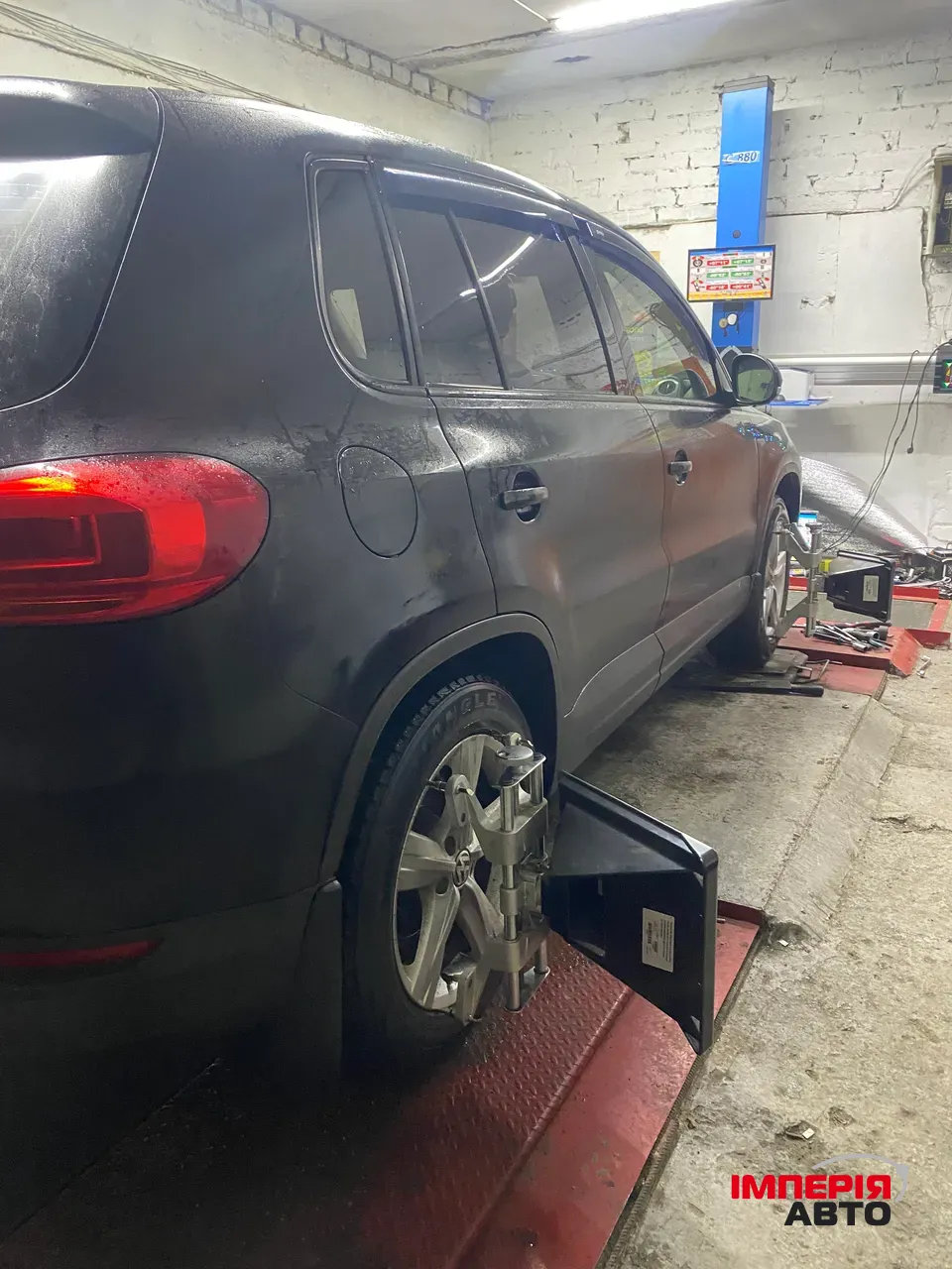 Volkswagen Tiguan - фото 9