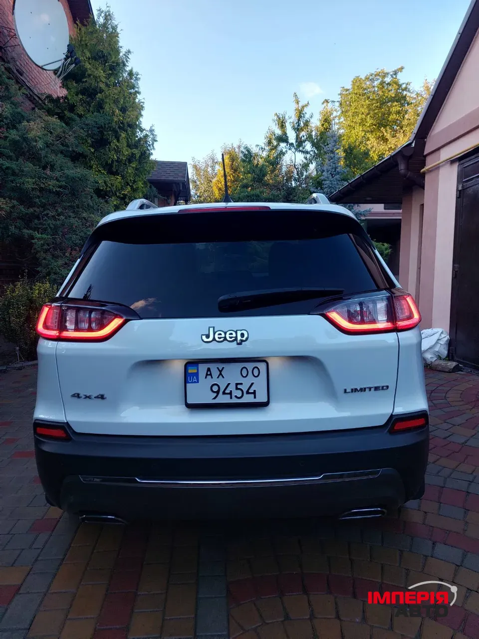 Jeep Cherokee - фото 11