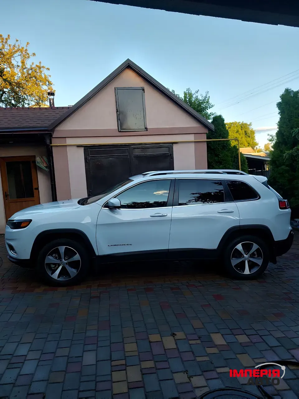 Jeep Cherokee - фото 22