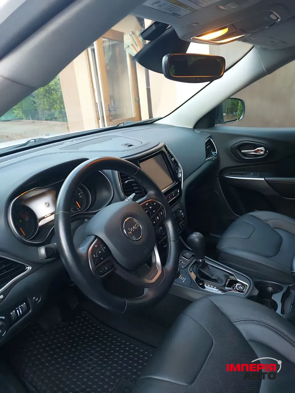 Jeep Cherokee - фото 5