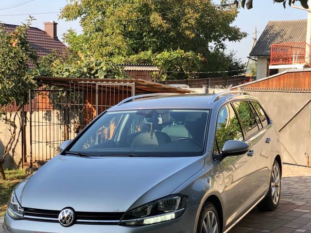 Volkswagen Golf 2017, Чернівці, $14 550 - зображення 1