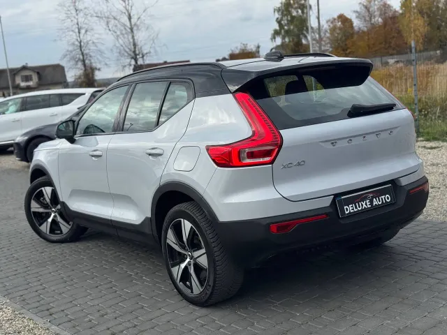 Volvo XC40 - фото 4