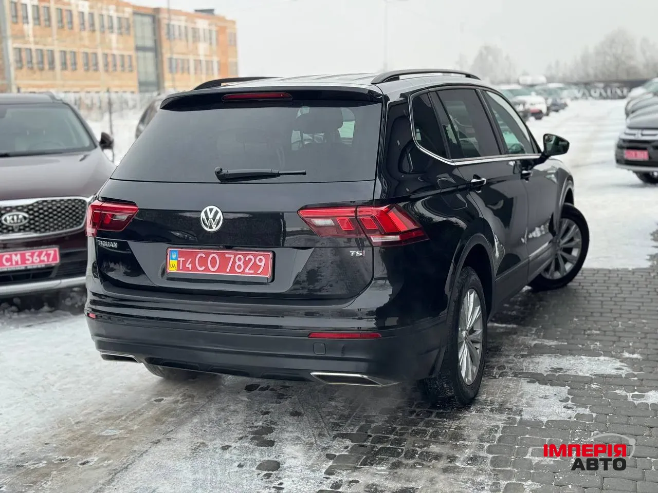 Volkswagen Tiguan - фото 4