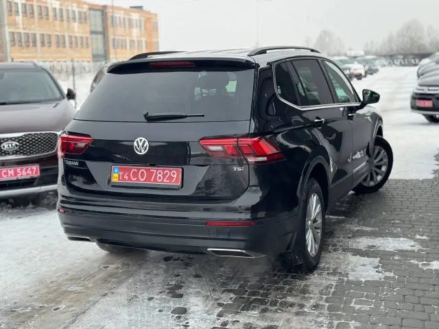 Volkswagen Tiguan - фото 4