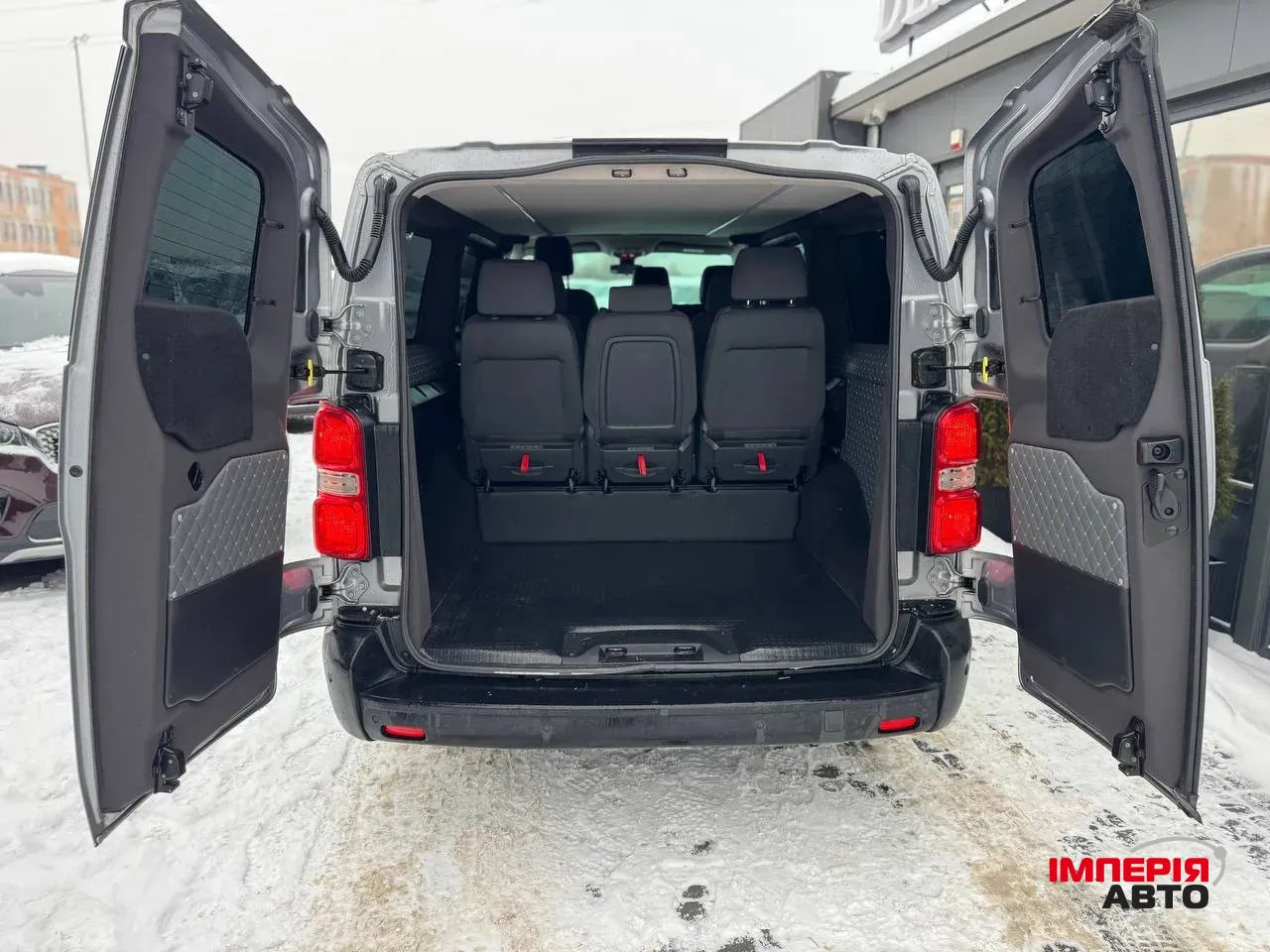 Peugeot Expert - фото 9