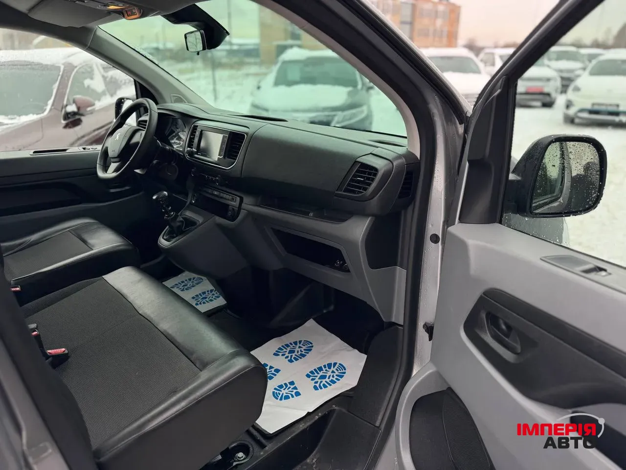 Peugeot Expert - фото 8