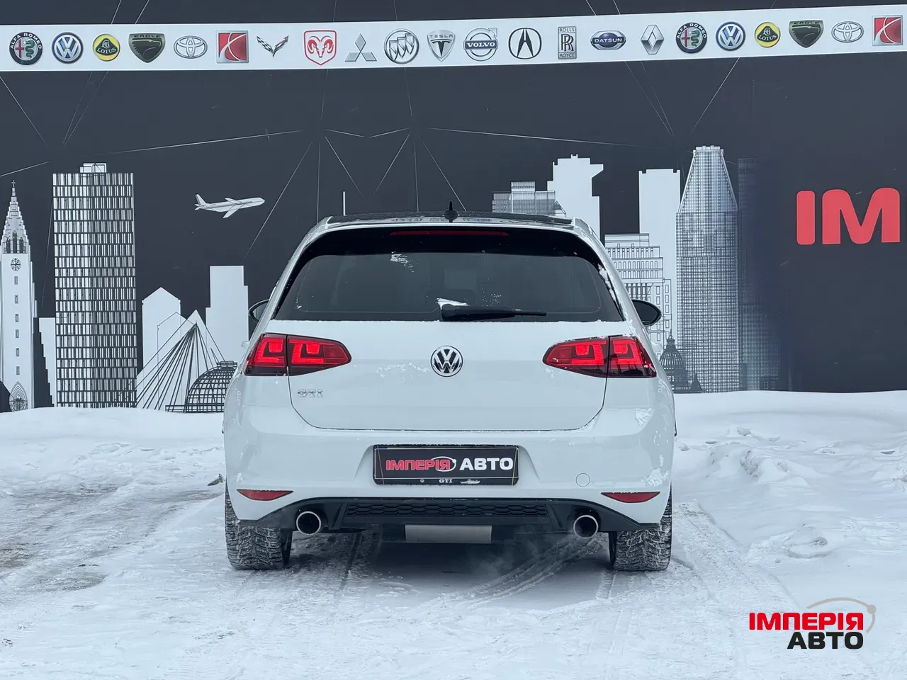 Volkswagen Golf GTI - фото 4