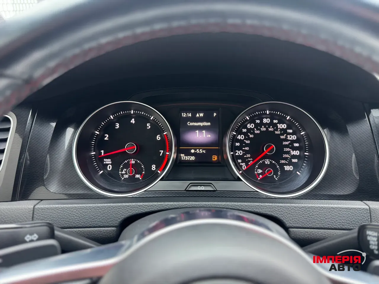 Volkswagen Golf GTI - фото 12