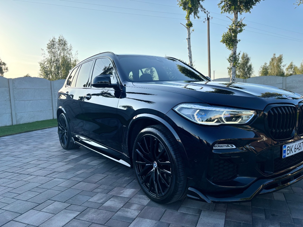 BMW X5 - фото 1