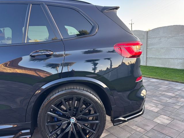 BMW X5 - фото 1