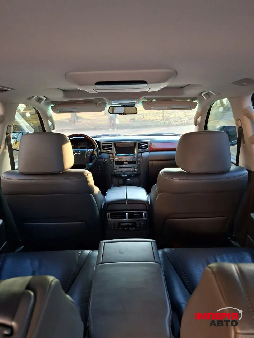 Lexus LX - фото 13