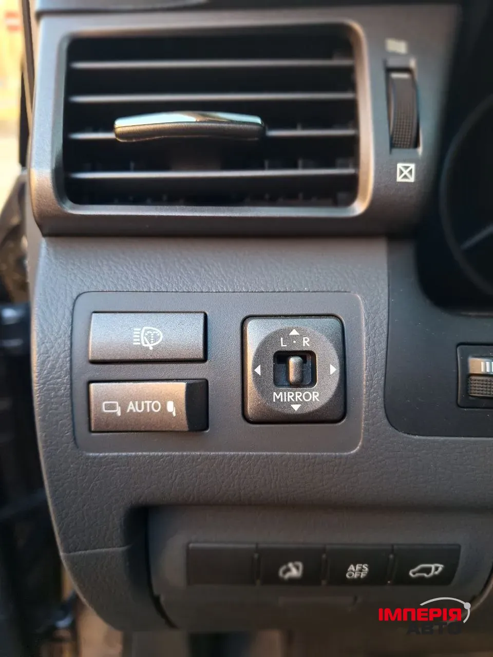 Lexus LX - фото 17