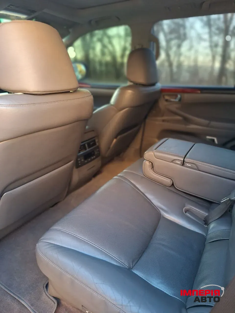 Lexus LX - фото 14