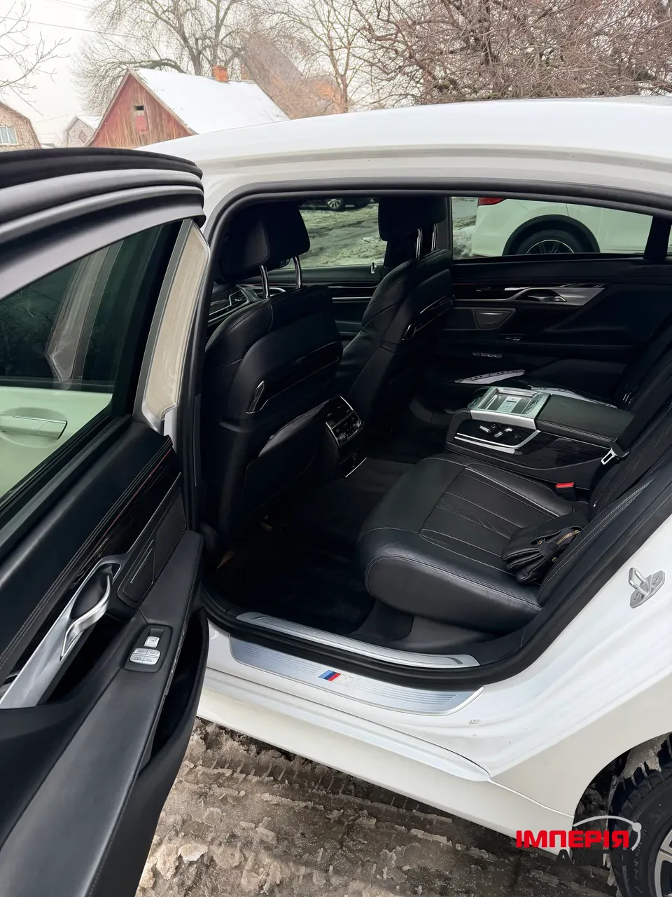 BMW 7 серії - фото 9
