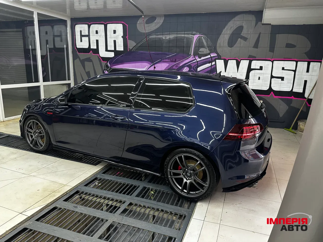 Volkswagen Golf GTI - фото 8
