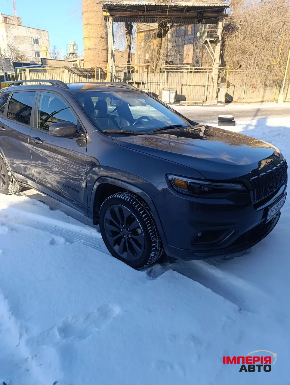 Jeep Cherokee - фото 4