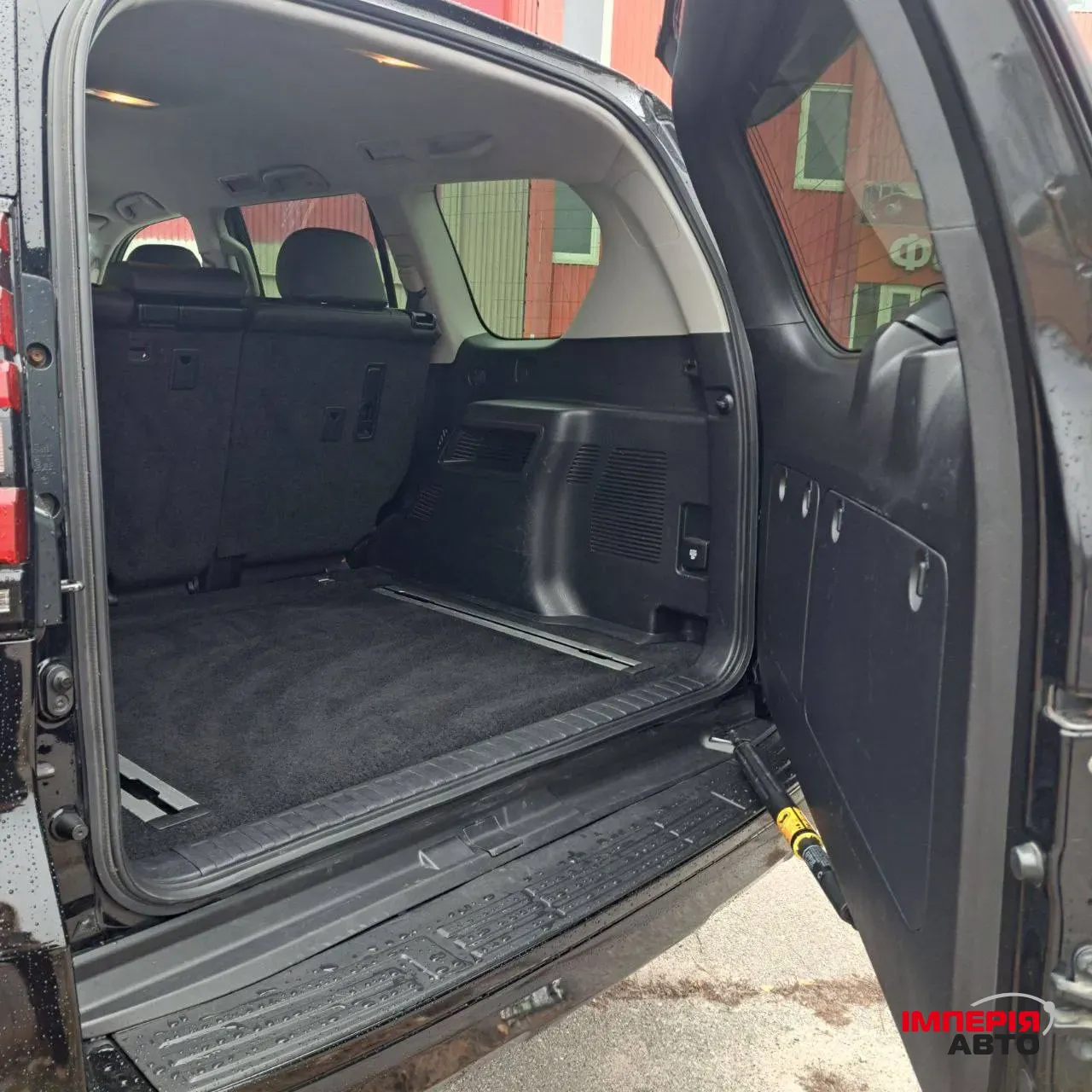 Toyota Land Cruiser Prado - фото 3