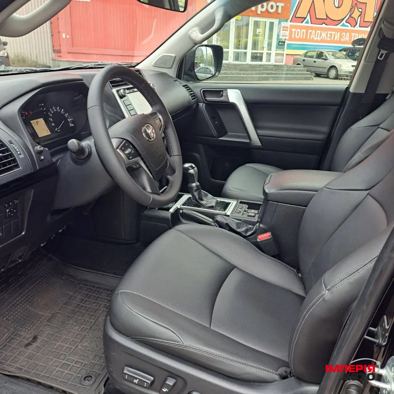 Toyota Land Cruiser Prado - фото 4