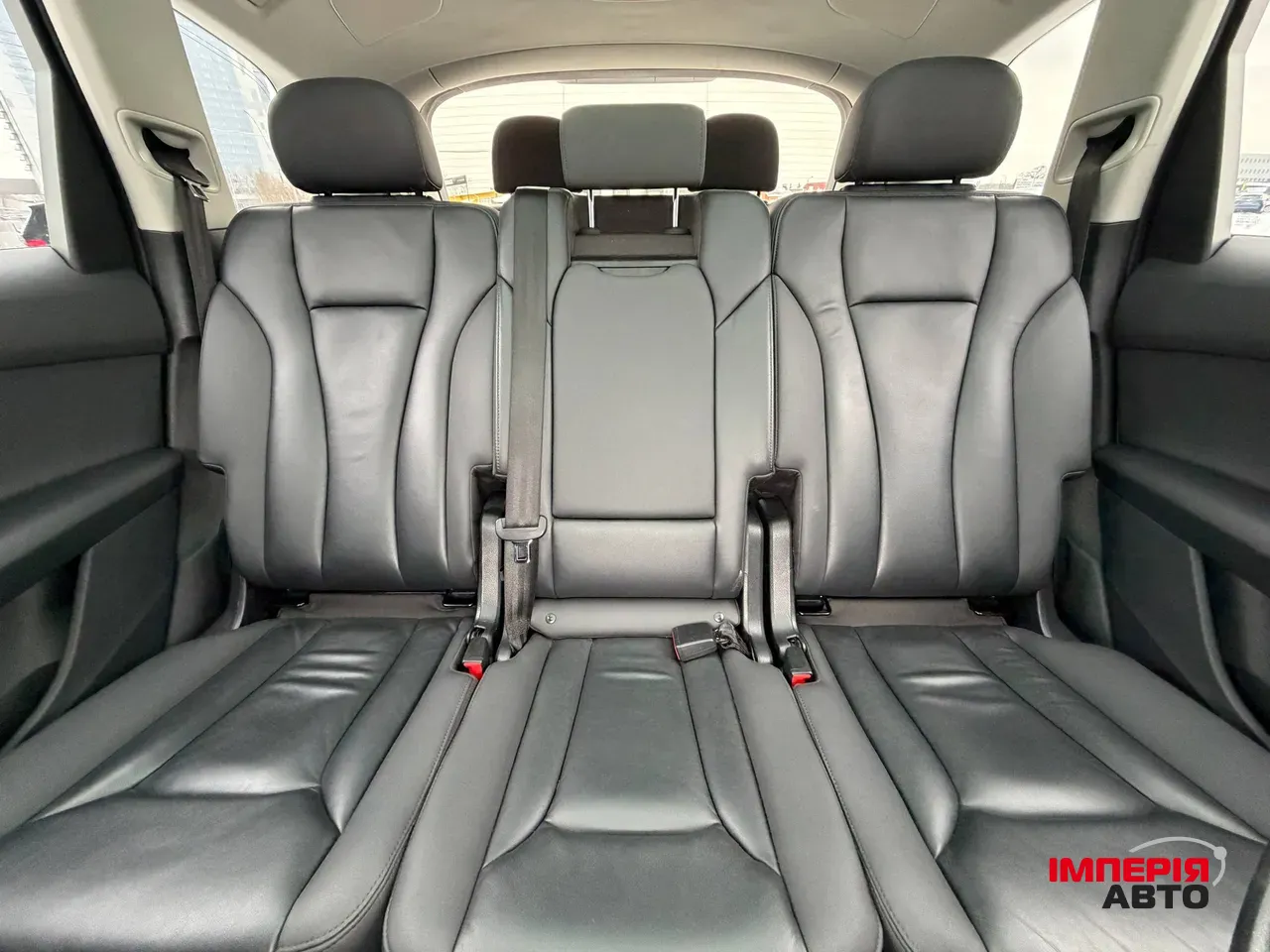 Audi Q7 - фото 8