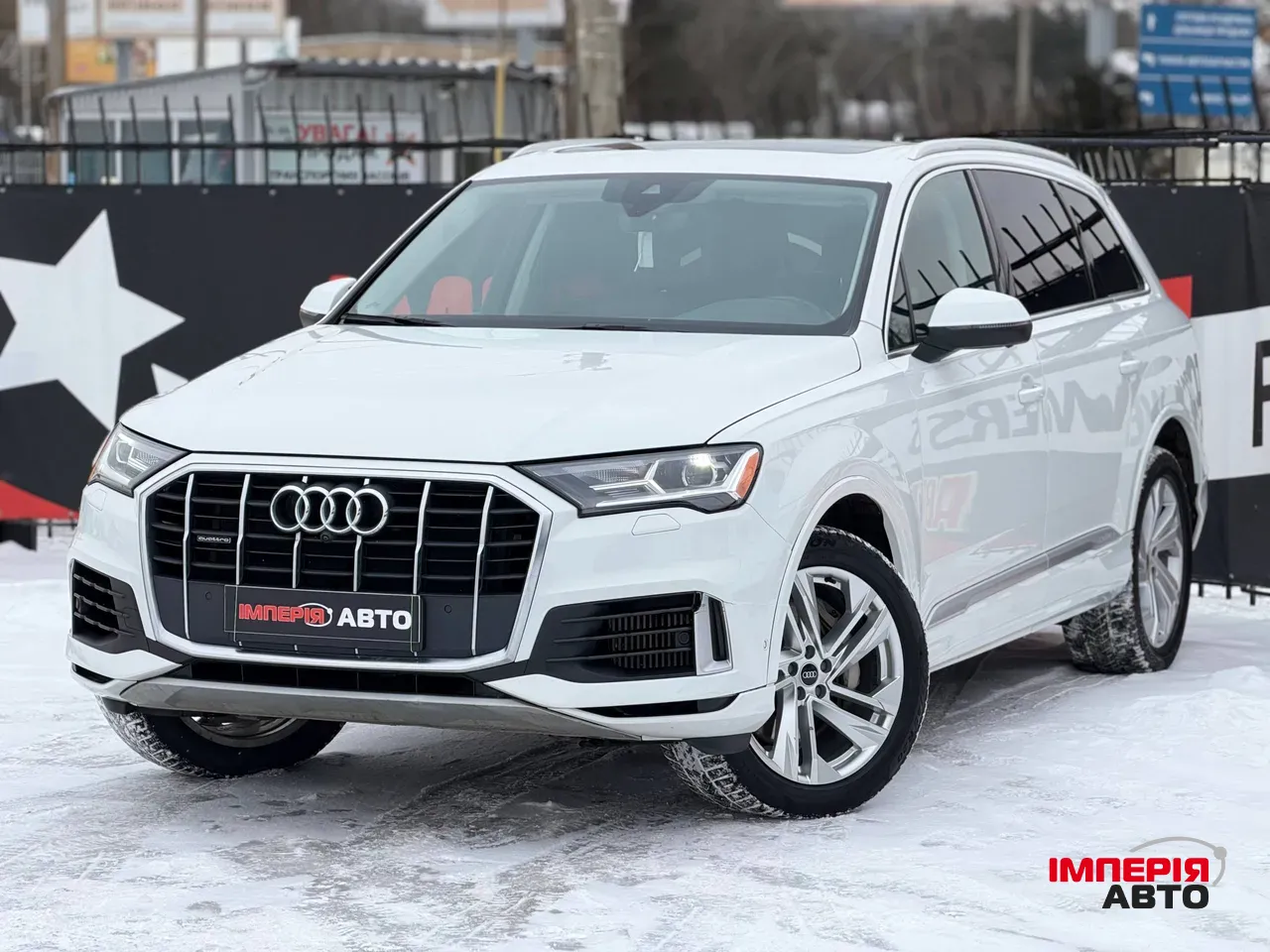 Audi Q7 - фото 1