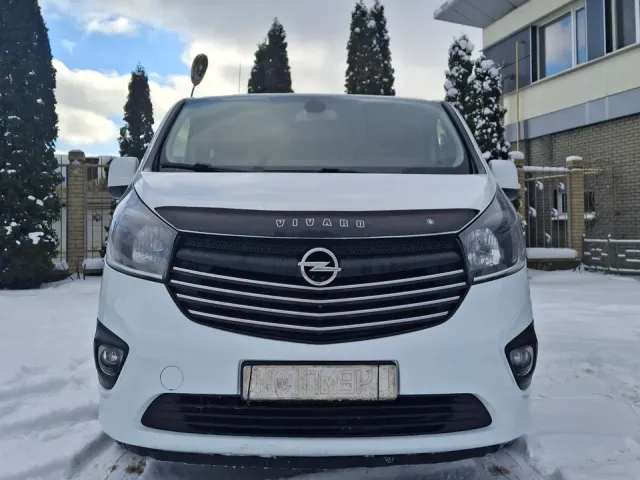 Opel Vivaro - фото 2