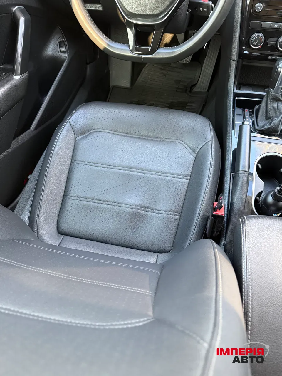 Volkswagen Passat (North America and China) - фото 14